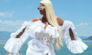 Požar na ljetovanju: Jelena Karleuša evakuisana iz hotela VIDEO