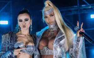 Ne zna se koja je provokativnija: Jelena Karleuša i Milica Pavlović u mini haljinama FOTO