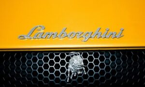 Stižu “mašine”! Lamborghini bi ove godine mogao da plasira 10.000 automobila