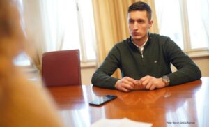 Ilić o udžbenicima u Banjaluci: Gradonačelnik zaobišao zakonsku proceduru da osigura sav novac
