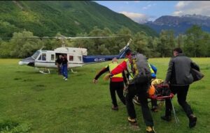 Okončana drama na Prokletijama: Spasioci prevezli srpskog planinara u bolnicu