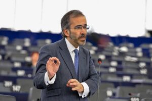 Rangelov šamar Komšiću i ekipi: Kako je izvjestilac Evropskog parlamenta o BiH razočarao bošnjačke političare