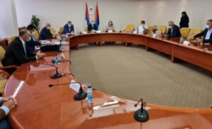 O Inckovoj odluci: Počeo sastanak predstavnika parlamentarnih stranaka iz Srpske
