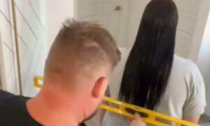 Ovako izgleda kada žena zamoli muža da joj skrati krajeve: Ošišao je uz pomoć libele VIDEO