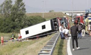 Tragedija kod Slavonskog Broda: U bolnici 42 putnika, među kojima 15 maloljetnika