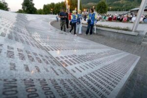 Detalji izvještaja Nezavisne komisije za Srebrenicu: Najveći broj Muslimana stradao u borbi