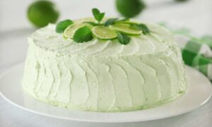 Osvježenje, ali u tanjiru: Brza torta sa limetom “ekspresno” će nestati sa stola