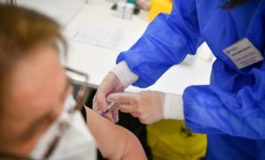 U BiH primljeno 749 prijava na reakcije nakon vakcinacije: 3,5 odsto klasifikovano ozbiljnim