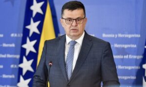 Negativan trend! Tegeltija tvrdi da je do danas oko 84.000 stranaca nezakonito ušlo u BiH