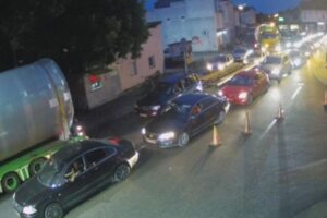 Vozači “naoružajte” se strpljenjem: Duge kolone vozila na izlazu iz BiH