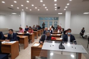 Ravnopravna upotreba jezika i pisama: Usvojeni amandmani o konstitutivnosti Srba u HNK