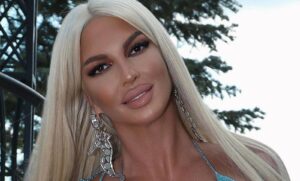 Kupila ih i Jelena Karleuša: Dame “iz svijeta poznatih” oduševljene cipelama od 1.090 evra FOTO