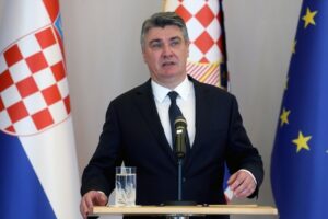 Milanović nazvao članove PIK-a “fićfirićima”, a Džaferovića “hostesom mudžahedina”.