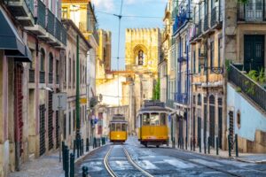 Zakonom zabranjeno “mokrenje” u okean: Neobične činjenice o Portugalu