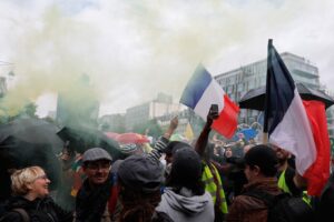 U Francuskoj novi protesti: Nekoliko hiljada ljudi na ulicama zbog pravila o koroni