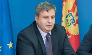 Radunović poručuje: Srušićemo Vladu Crne Gore ako ne bude popisa stanovništva