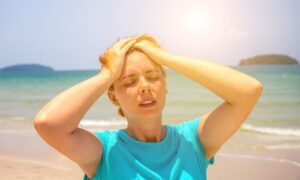 Savjeti i mjere opreza: Evo kako da ublažite simptome sunčanice – korak po korak