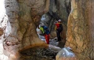 U Mostaru uspješna akcija spasavanja: Pogrešno skrenuo sa staze, pa završio u kanjonu