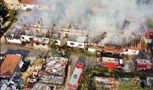 Vatra u Buća Potoku “progutala” cijeli stambeni kompleks VIDEO / FOTO