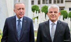 Predsjednik Turske položio vijenac na grob Alije Izetbegovića VIDEO