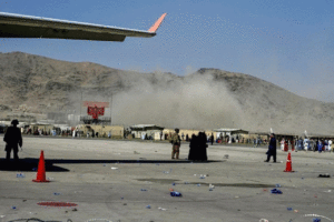 Talibani ne prestaju sa napadima: Više raketa ispaljeno na aerodrom u Kabulu