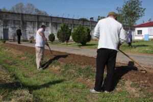 Praksa u FBiH daje pozitivne rezultate: Sve više osuđenika kaznu odrađuje radom