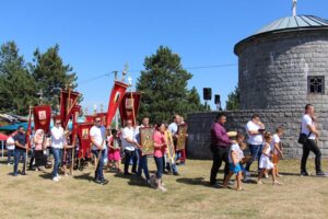 Svečano u Zvorniku: Počela liturgija i obilježavanje slave grada