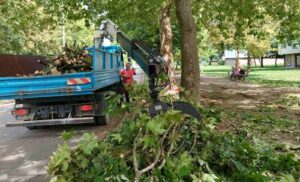 Najviše pogođena naselja Kumsale i Lazarevo: U Banjaluci nastavljeno saniranje posljedica oluje