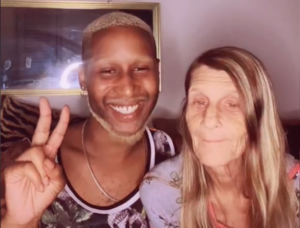 Ljubav ne zna za godine: Baka uživa sa vjerenikom mlađim 37 godina od nje VIDEO