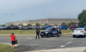 Za napad ispred Pentagona osumnjičen 27-godišnji službenik policije