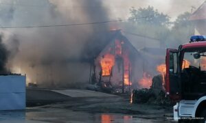 Potvrđeno iz Policijske uprave: Nema povrijeđenih u požaru u Banjaluci