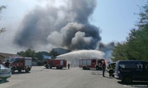 Stavljen pod kontrolu požar u Banjaluci: Mještani kažu da je bilo strašno