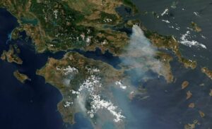 Satelitski snimci pokazuju strahovitu razmjeru katastrofe u Grčkoj
