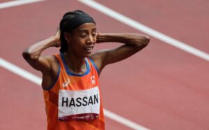 Kakav profesionalac! Etiopljanka pala tokom trke, pa uradila nešto što se rijetko viđa VIDEO