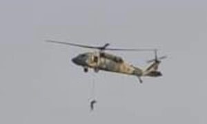 Strašne scene: Talibani objesili čovjeka na helikopter UZNEMIRUJUĆI VIDEO
