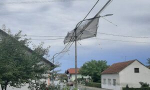 Nevrijeme “isključilo” struju! Kiša i jak vjetar “protutnjali” kroz ovaj dio Srpske