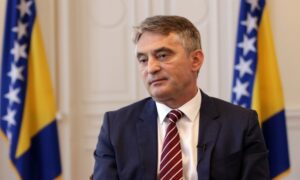 Komšić kaže da je Dodikova tvrdnja netačna: Dolazak britanskih vojnih stručnjaka u BiH nije nezakonit
