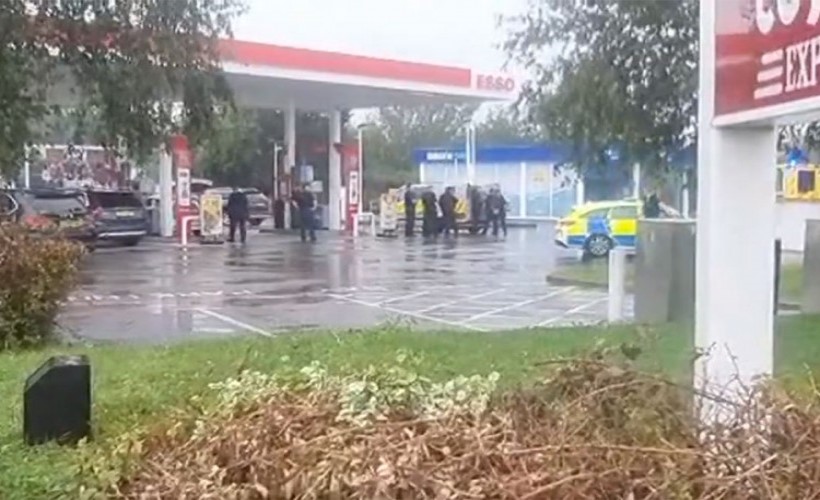 Policija blokirala dio grada: Talačka kriza na benzinskoj stanici VIDEO