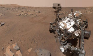 “Oprostite za prašinu”, piše u opisu fotografije: Perseverans poslao selfi sa Marsa