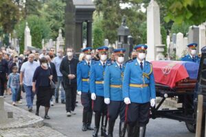 Uz vojne i državne počasti: Borisav Jović sahranjen u Aleji zaslužnih građana
