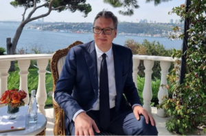 Gdje ide znak interpukcije: Kako Vučić diktira savjetnici objavu za Instagram VIDEO