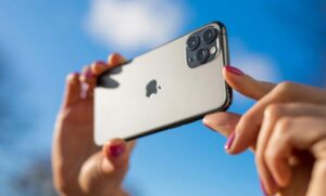 Satelitska komunikacija i nove opcije za kameru: Apple predstavlja novu generacija iPhonea