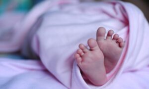 U banjalučkom UKC-u rođene četiri bebe: Tri djevojčice i jedan dječak