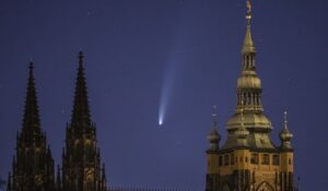 Češka policija uhvatila par koji se seksao na crkvenom tornju