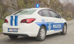 Muškarac nožem ranio dvije žene u Pljevljima: Policija blokirala područje