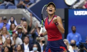 Tinejdžerka osvojila trofej na US Openu: Rekordan napredak na WTA listi za Emu Radukanu