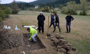 Šta se to “krije” kod Sokoca? Nastavljena probna arheološka istraživanja na Kadića brdu