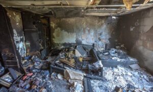 Osmočlana porodica ostala bez ičega: Zapalio im kuću, jer su mu djeca slučajno ogrebala auto
