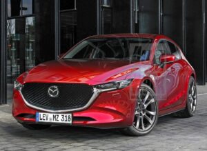 Zalomila se greška! Mazda opoziva novu “trojku”, mogu joj otpasti točkovi