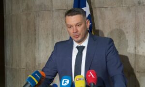 Nešić: Drago mi je da smo od Dodika i Vučića čuli da mir nema alternativu